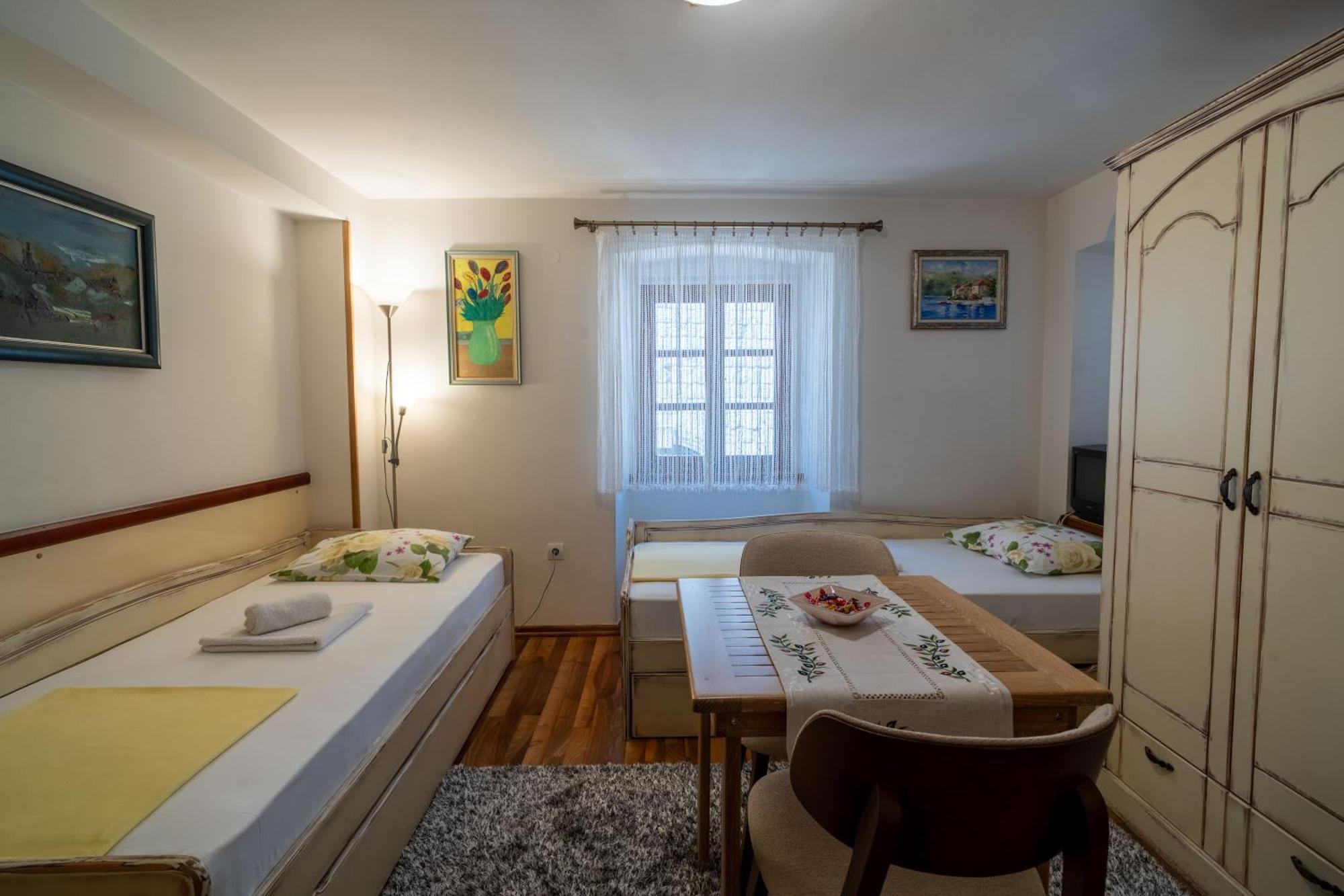 Studios Belvi Kotor Eksteriør billede